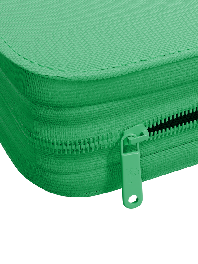 Palms Off Gaming - Collector's Series 9 Pocket Zip Trading Card Binder -Green